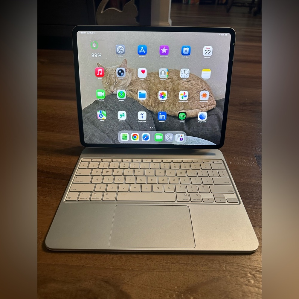 Magic Keyboard for iPad Pro 13-inch